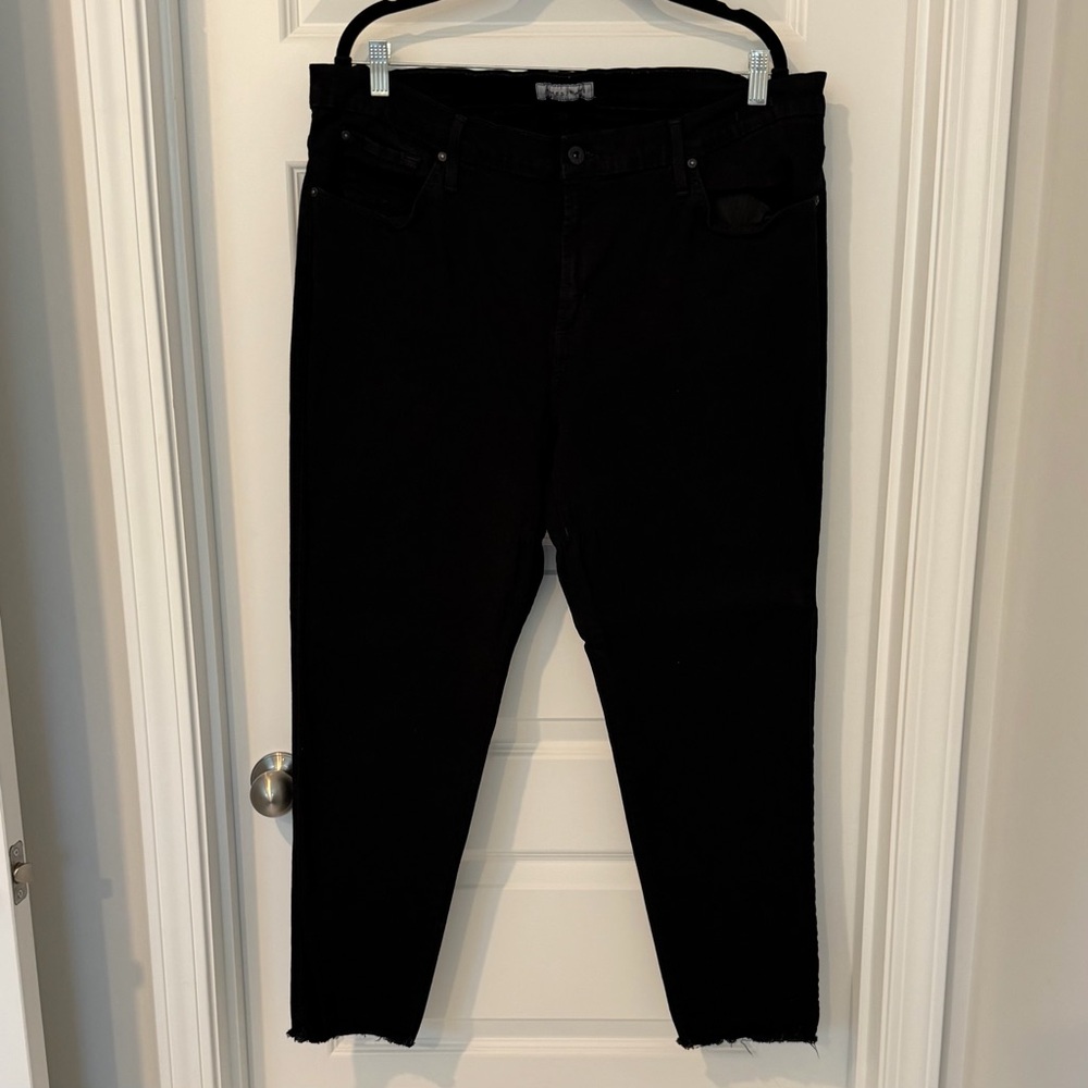 James Jeans Women's Leggy Ankle Curvy Black Jeans